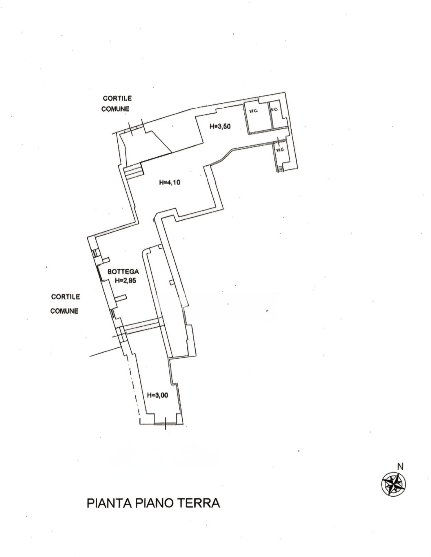 Immagine 8 di Locale commerciale in vendita  in Via Pulvirenti 5 a Catania