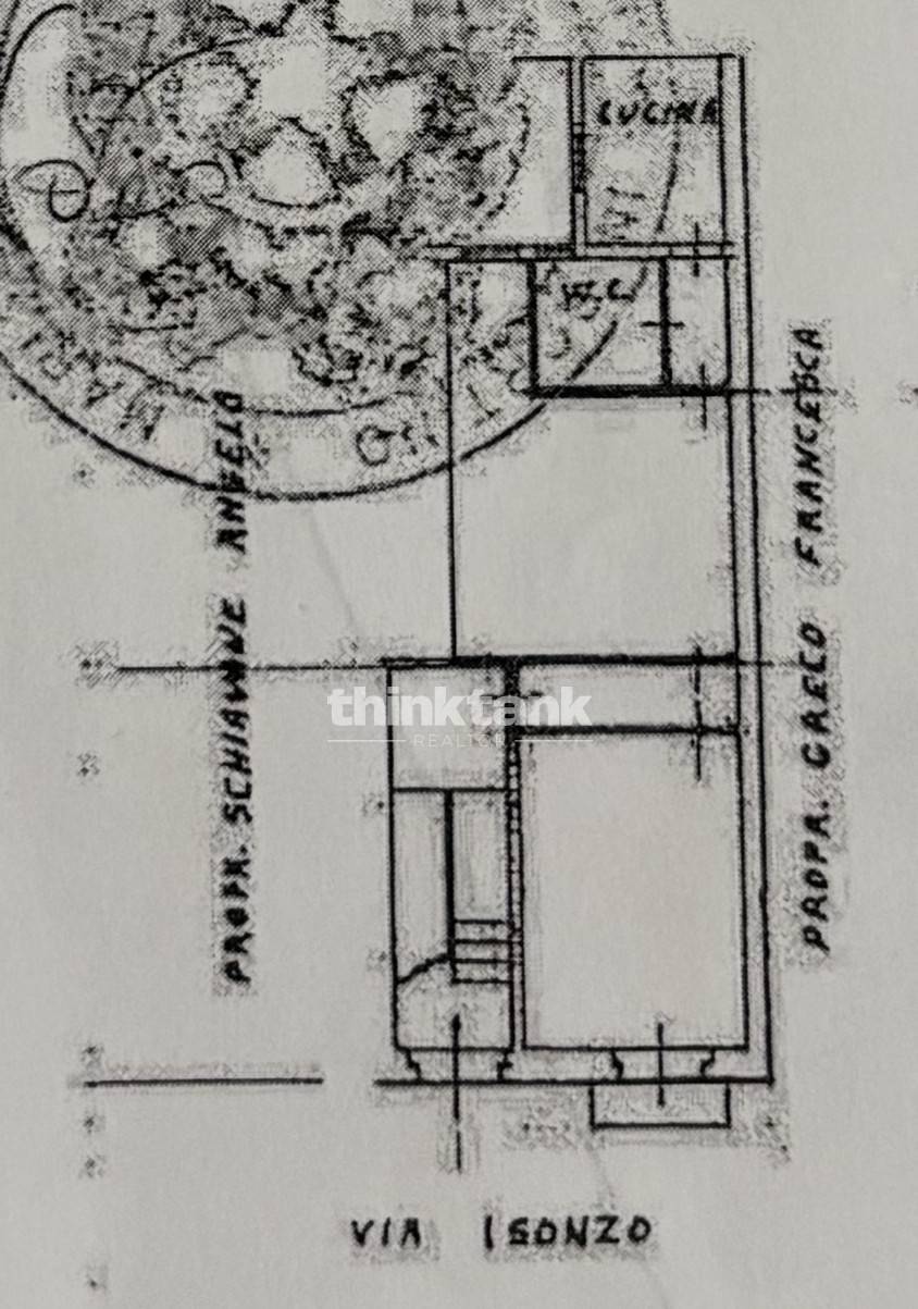Immagine 25 di Appartamento in vendita  in Via Isonzo a Siracusa