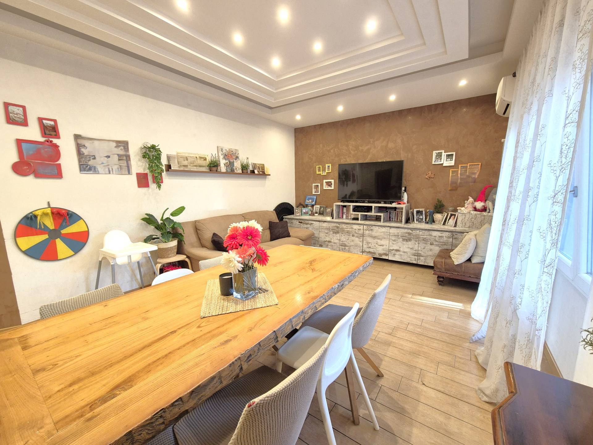 Immagine 4 di Appartamento in vendita  in Via Acquaroni 105 a Roma