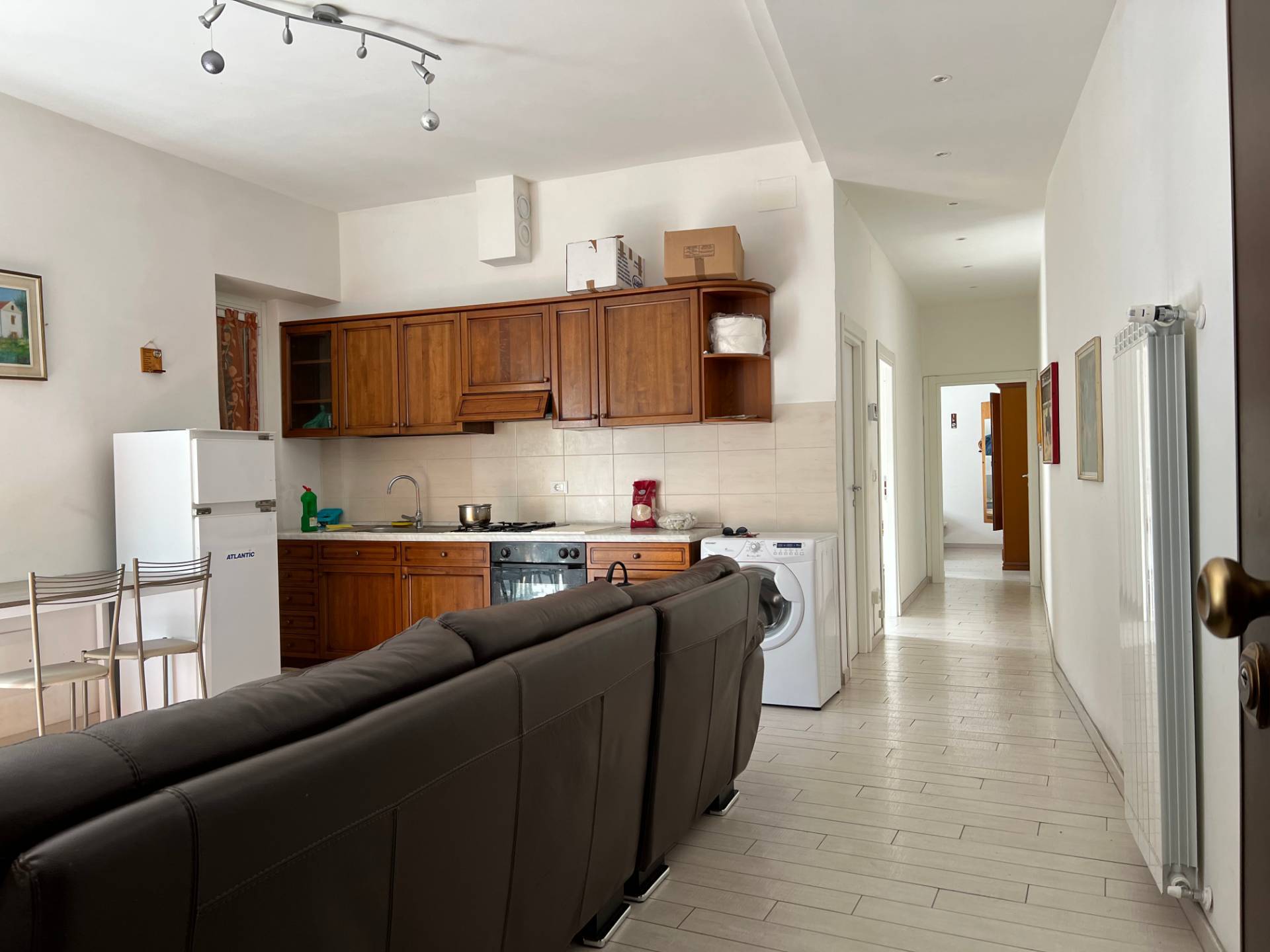 Immagine 2 di Appartamento in vendita  a Savona