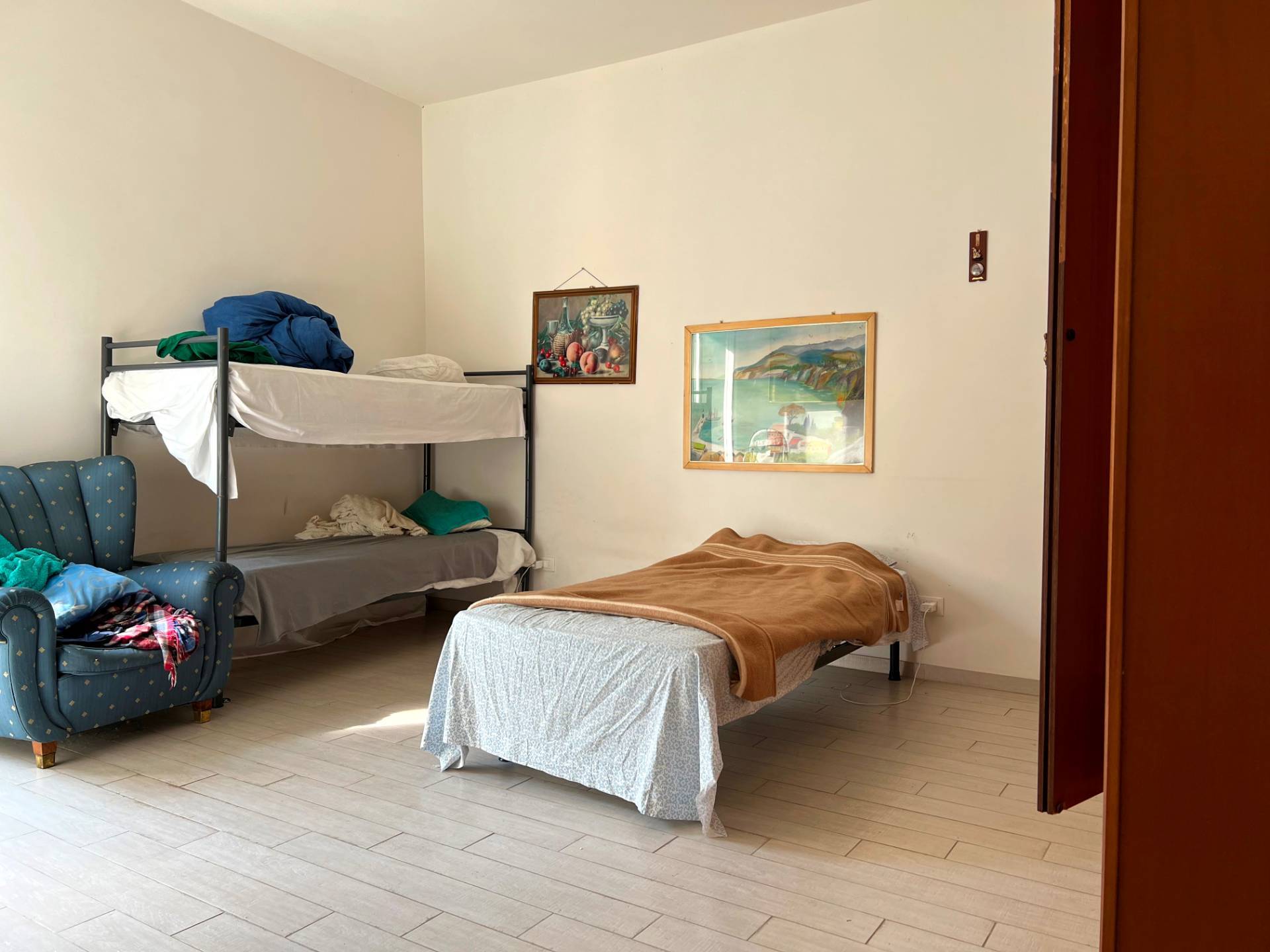 Immagine 13 di Appartamento in vendita  a Savona