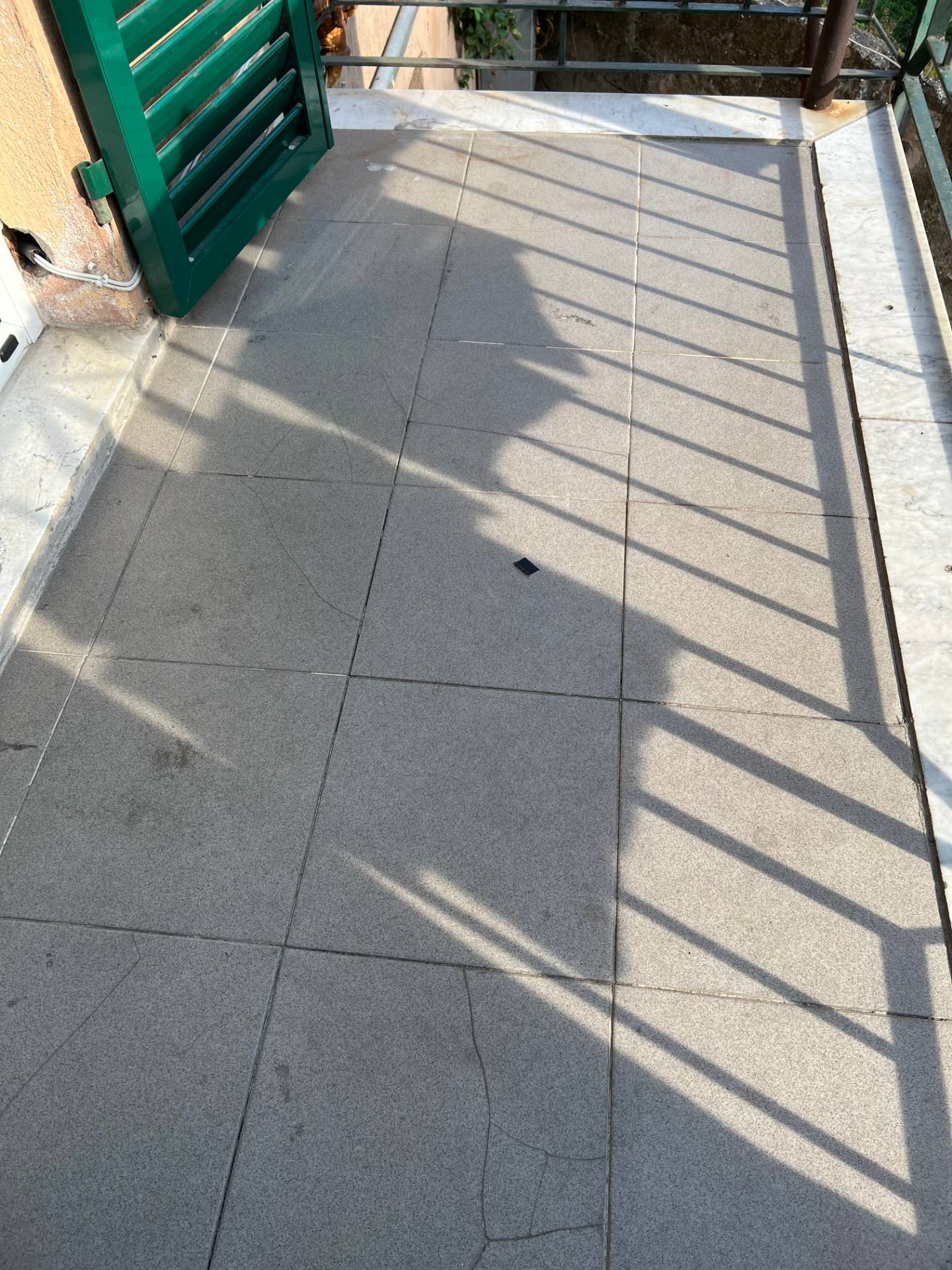 Immagine 18 di Appartamento in vendita  a Savona