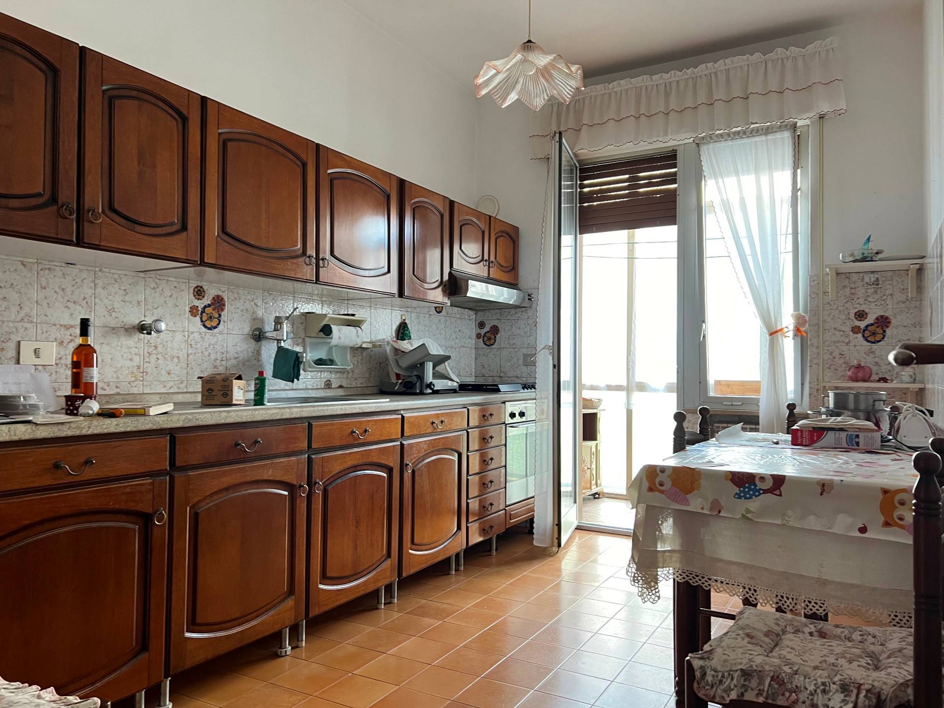 Immagine 3 di Appartamento in vendita  a Savona