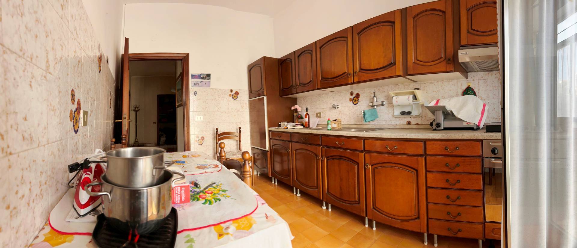 Immagine 2 di Appartamento in vendita  a Savona