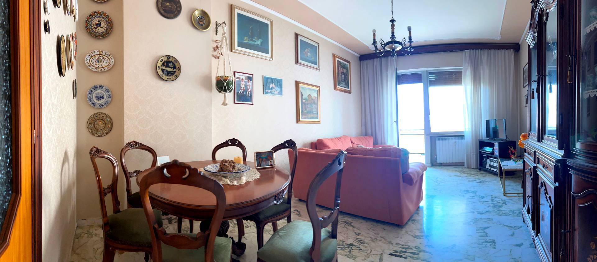 Immagine 1 di Appartamento in vendita  a Savona