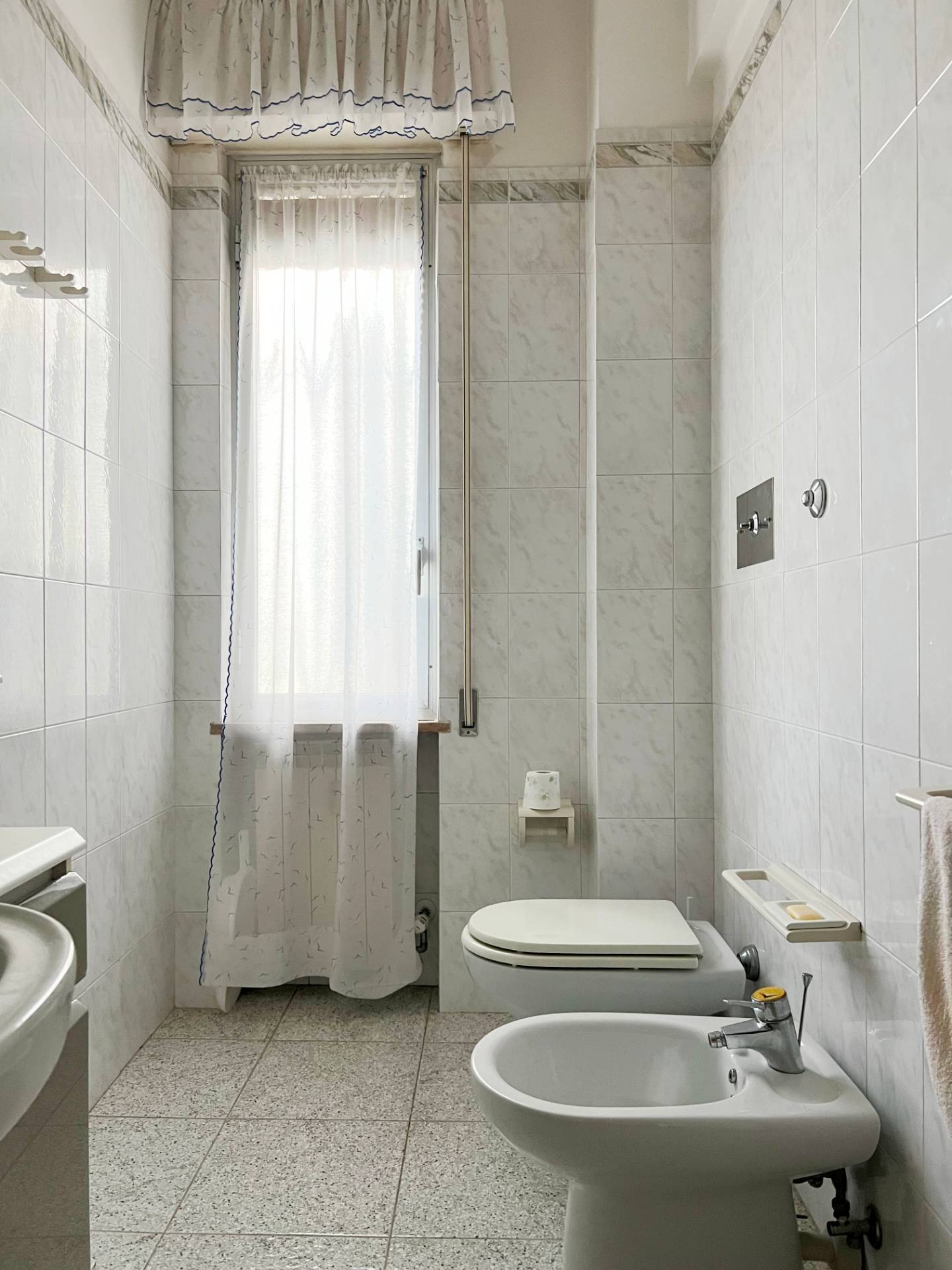 Immagine 19 di Appartamento in vendita  a Savona