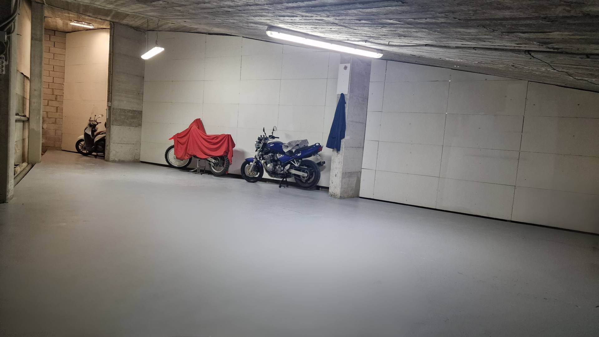 Immagine 9 di Locale commerciale in vendita  in via Sebastiano Caboto a Cattolica