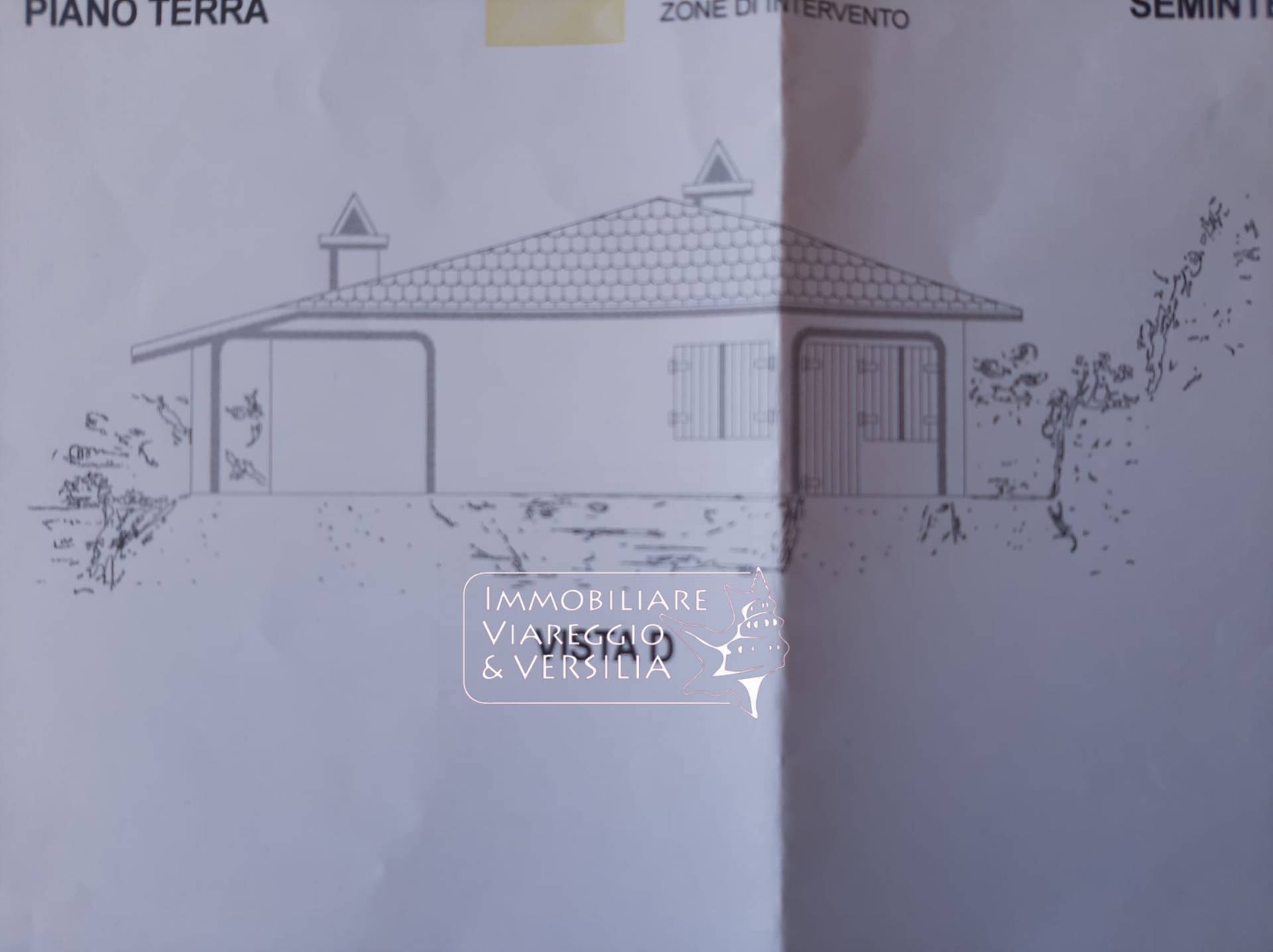 Immagine 14 di Villa in vendita  in via di Chiavarino a Massarosa