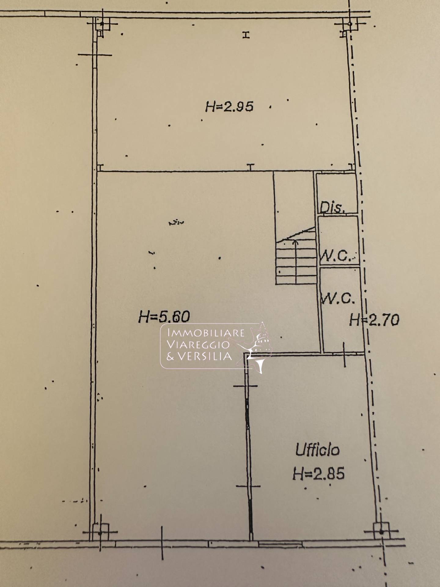 Immagine 16 di Magazzino in vendita  in vi delle Bocchette a Camaiore
