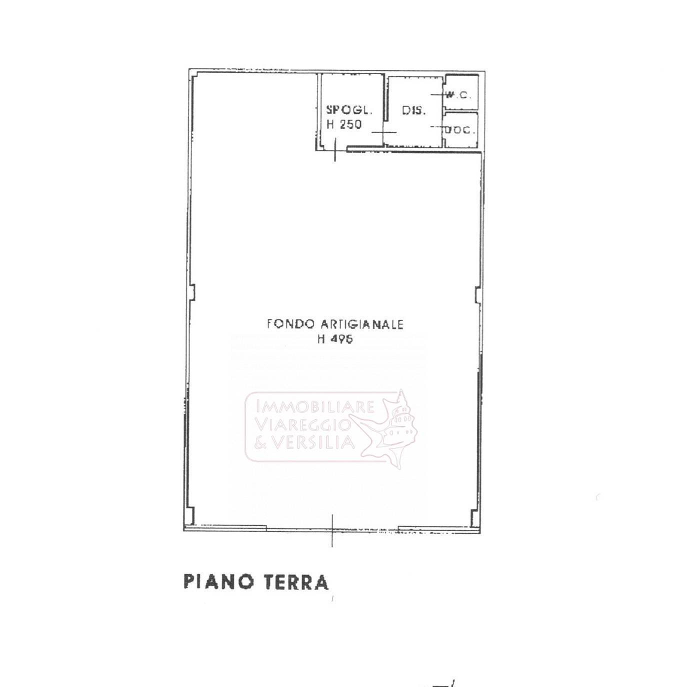 Immagine 2 di Magazzino in affitto  in via Libeccio 45 a Viareggio