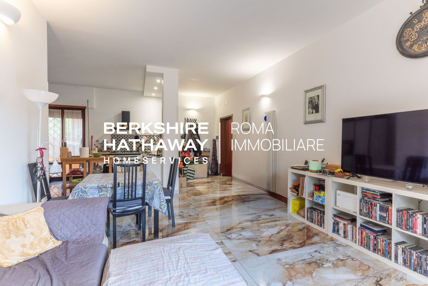 Immagine 6 di Appartamento in vendita  in Giovanni Franzoni a Roma