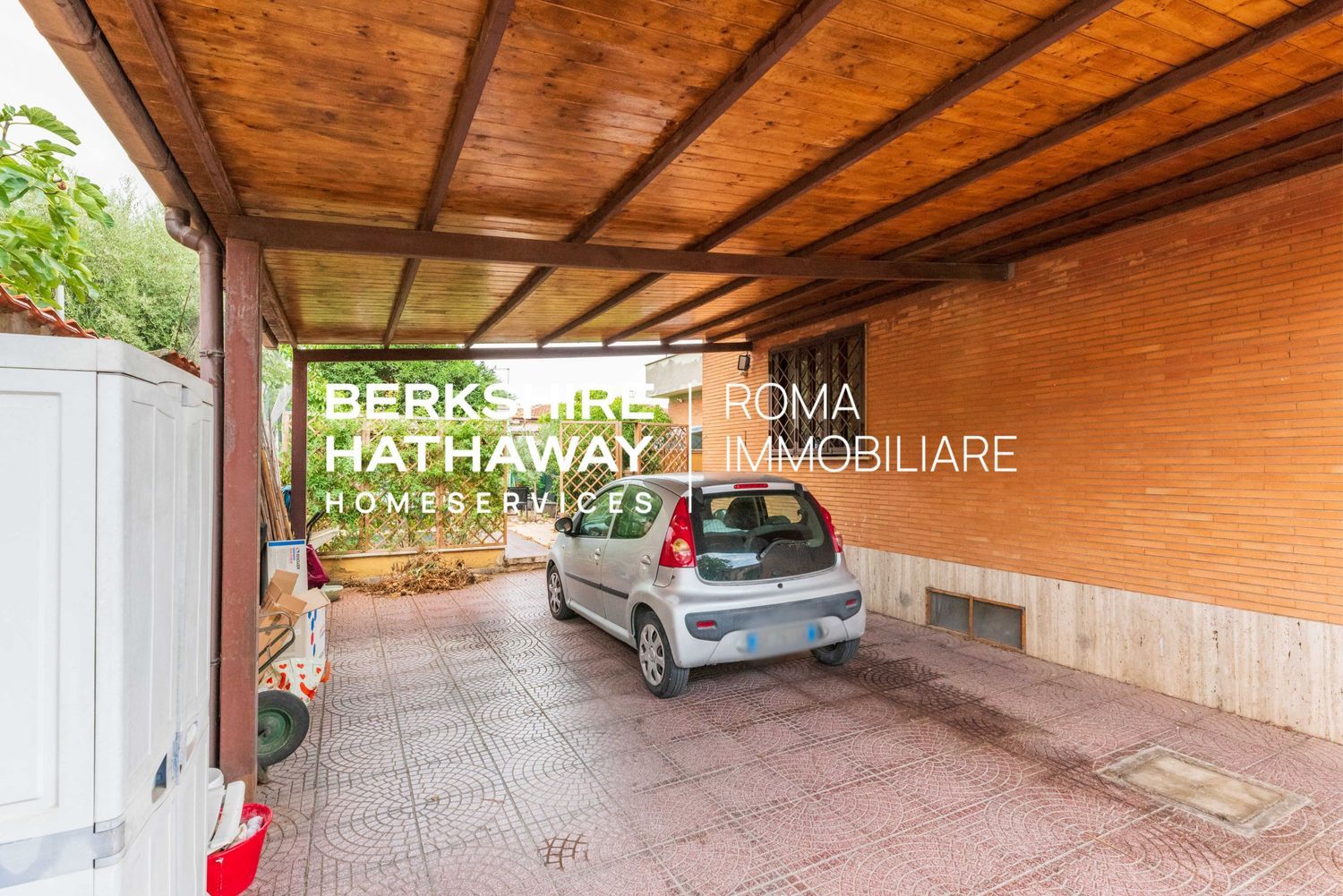 Immagine 26 di Appartamento in vendita  in Giovanni Franzoni a Roma