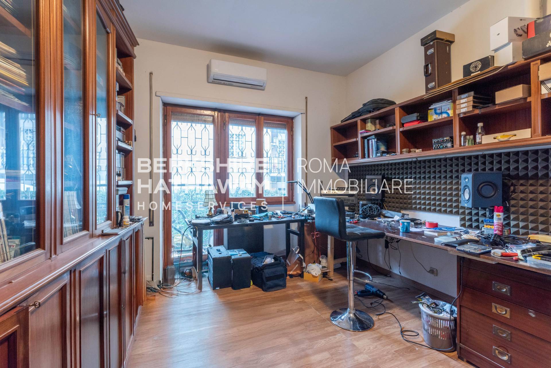 Immagine 30 di Appartamento in vendita  in Via Dante De Blasi 1 a Roma