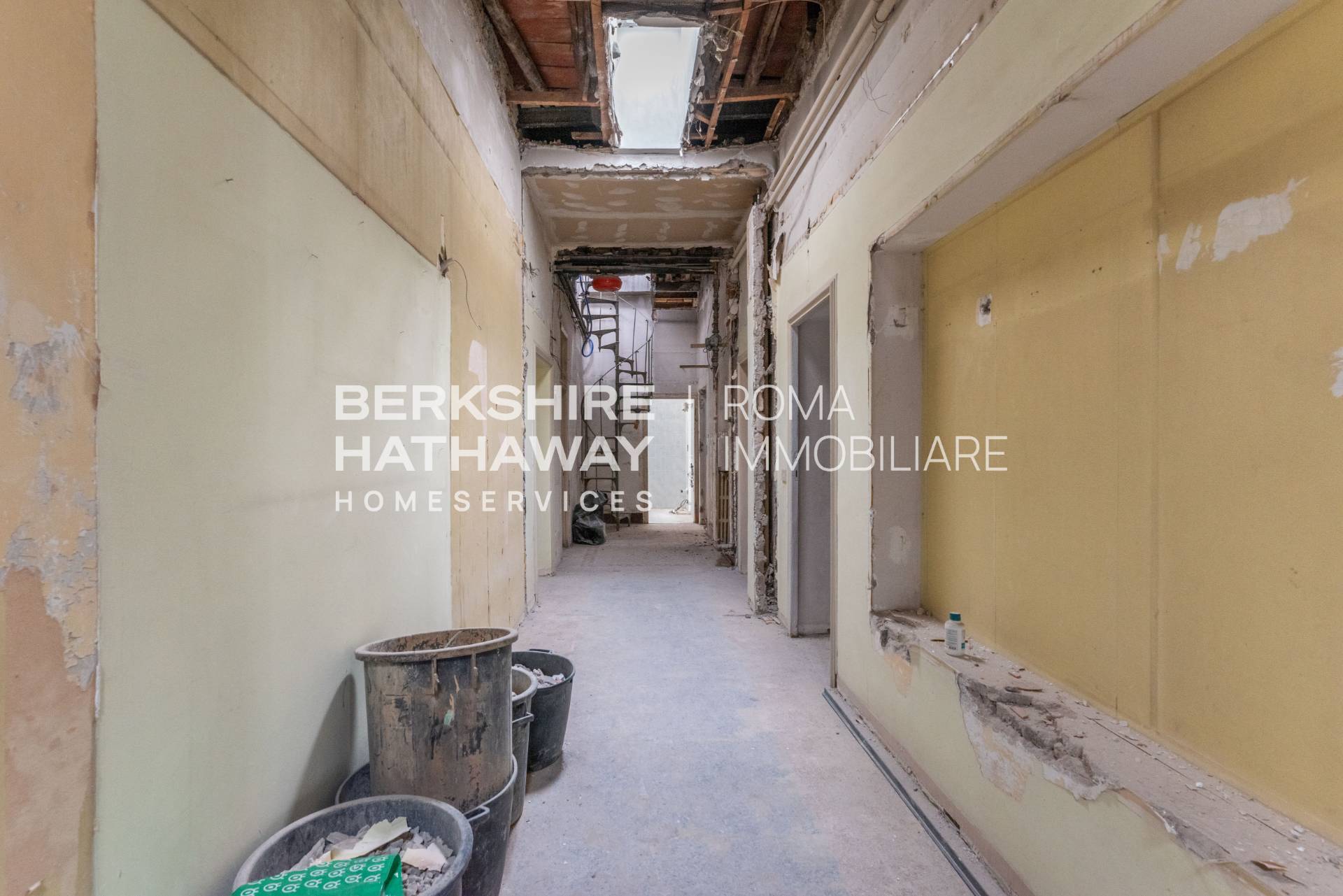 Immagine 9 di Appartamento in vendita  in Piazza Sallustio 1 a Roma