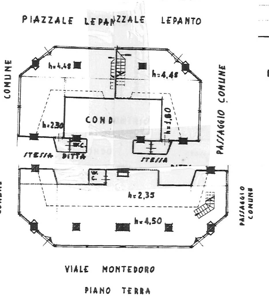 Immagine 24 di Negozio in vendita  in Viale Montedoro a Siracusa