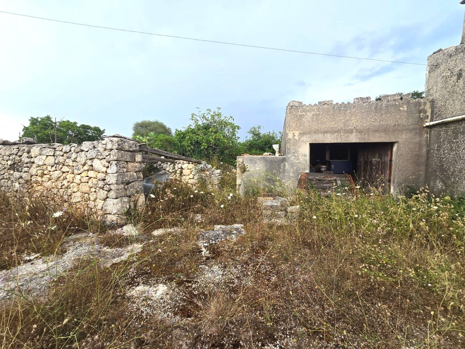 Immagine 5 di Villa in vendita  in Contrada Mezzo Gregorio a Noto