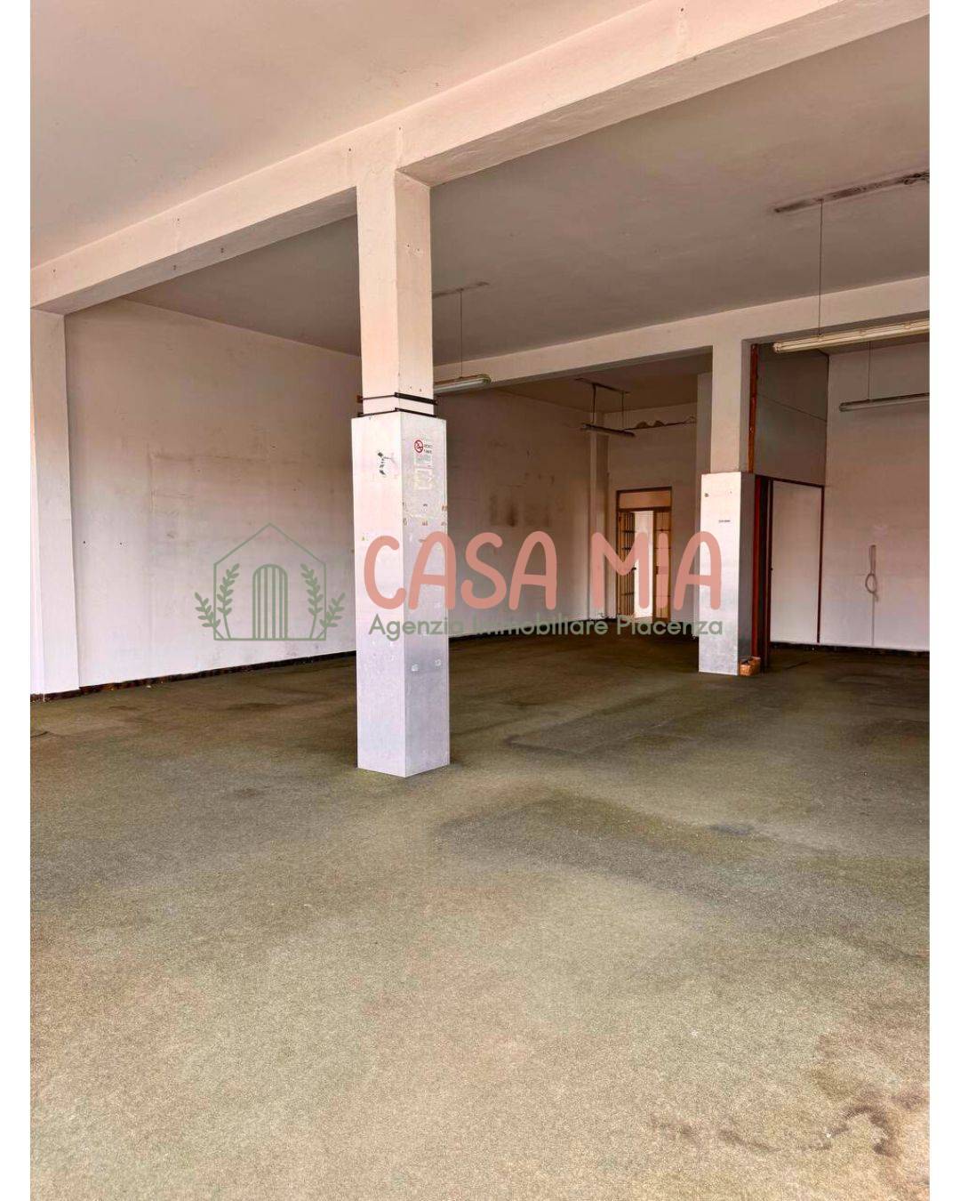 Immagine 7 di Negozio in vendita  in Via emilia est 78 a Agazzano