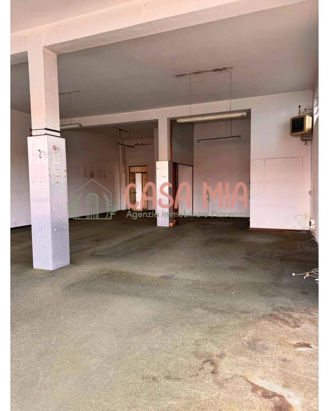 Immagine 8 di Negozio in vendita  in Via emilia est 78 a Agazzano