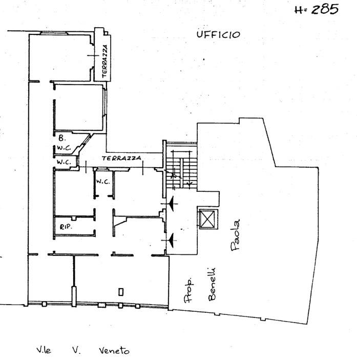 Immagine 21 di Ufficio in vendita  in VIALE VITTORIO VENETO 80 a Prato
