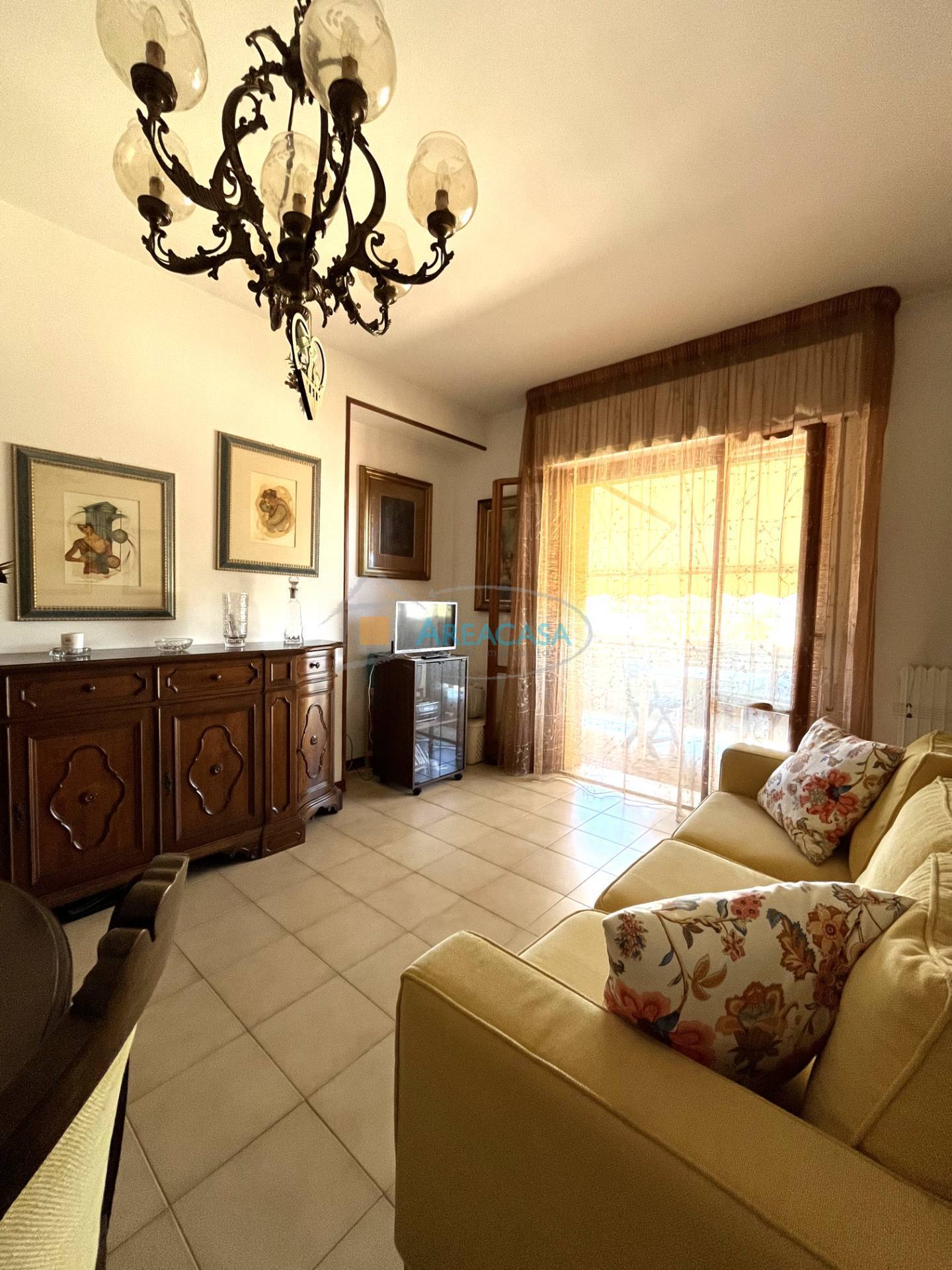 Immagine 3 di Appartamento in vendita  11 a Folignano