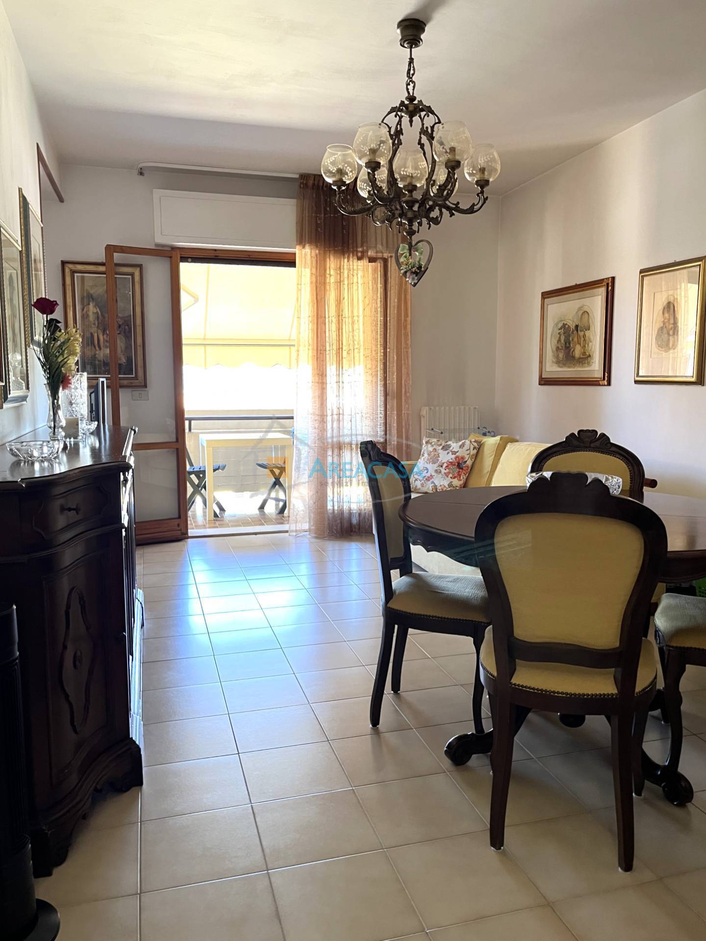 Immagine 5 di Appartamento in vendita  11 a Folignano