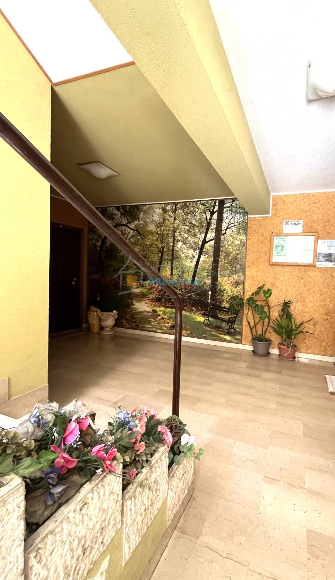 Immagine 42 di Appartamento in vendita  11 a Folignano