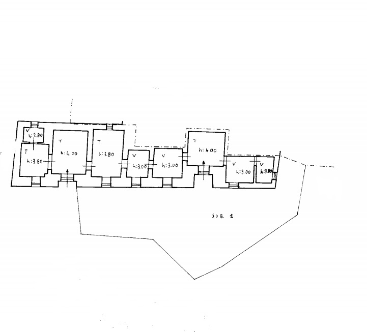 Immagine 30 di Baita in vendita  in Via Toledo a Fasano
