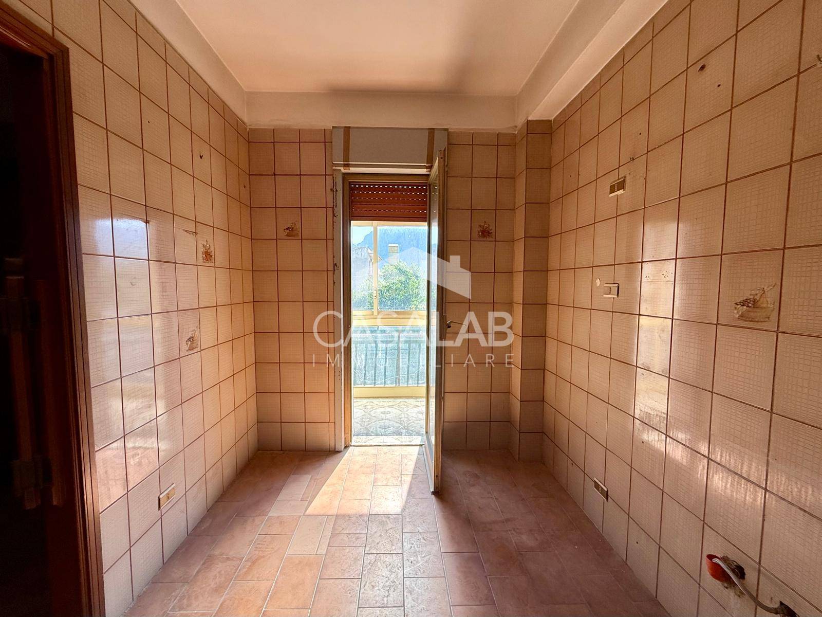 Immagine 3 di Appartamento in vendita  in Corso italia 227 a Carini