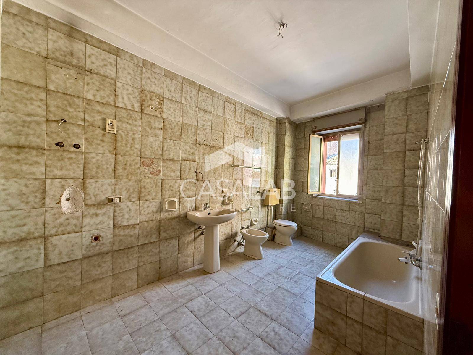 Immagine 12 di Appartamento in vendita  in Corso italia 227 a Carini