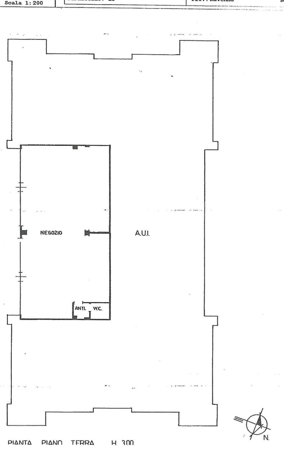Immagine 3 di Locale commerciale in vendita  in Caduti per la Libertà a Cervia