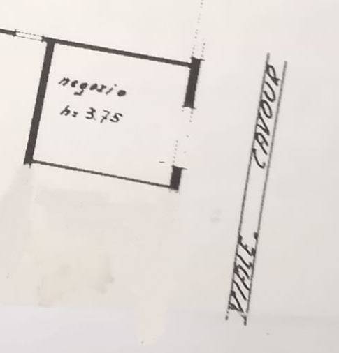 Immagine 15 di Locale commerciale in affitto  in Viale Cavour a Ferrara