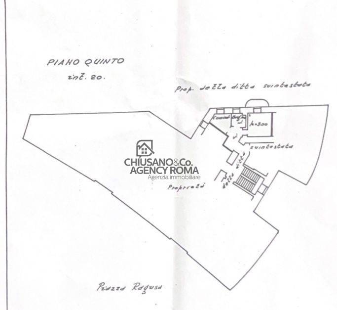 Immagine 15 di Appartamento in vendita  in Piazza Ragusa 28 a Roma