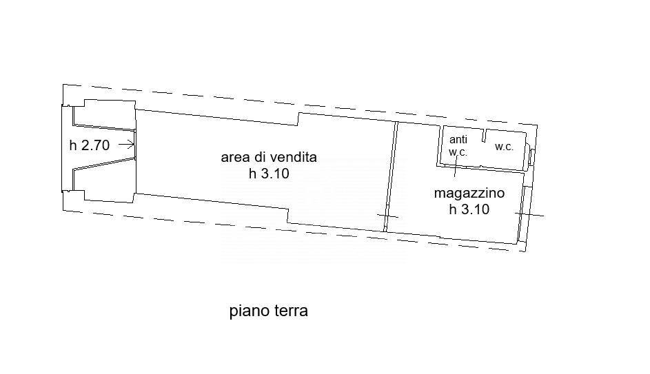 Immagine 5 di Negozio in vendita  in Piazza Mazzini 74 a Pescia