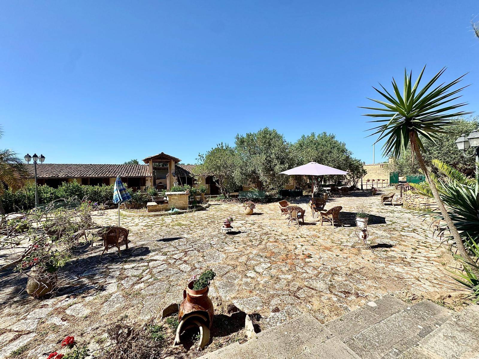 Immagine 9 di Villa in vendita  in Contrada Arnao snc a Partinico