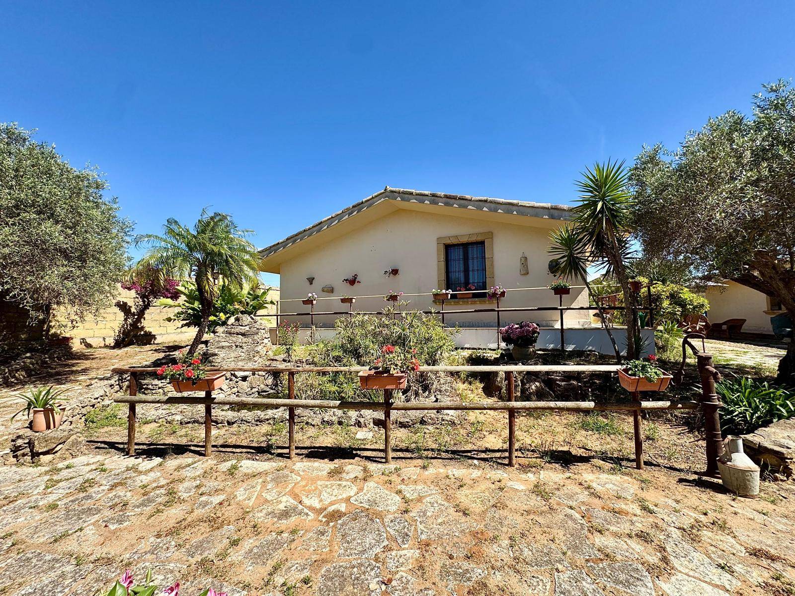 Immagine 37 di Villa in vendita  in Contrada Arnao snc a Partinico