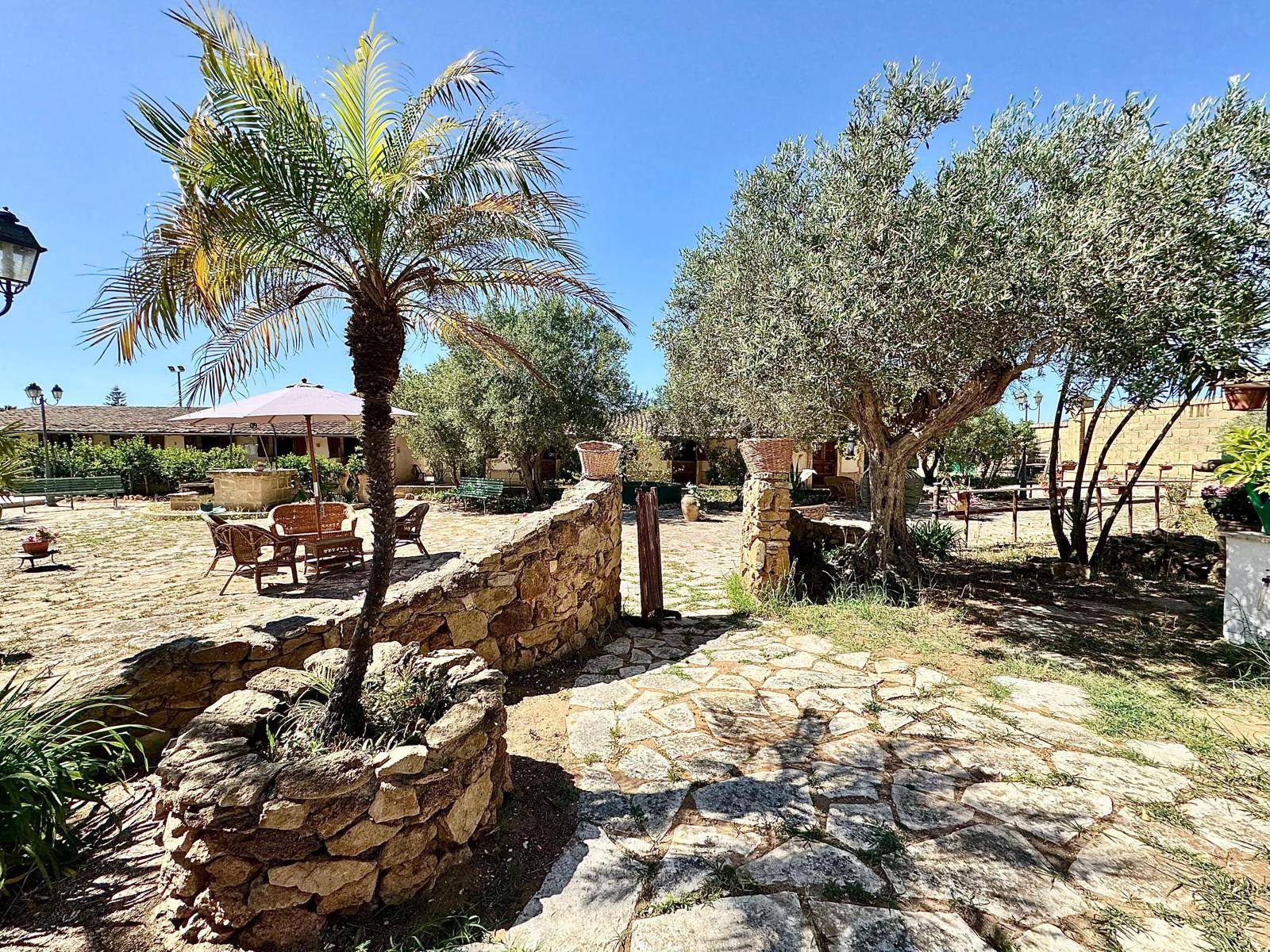 Immagine 40 di Villa in vendita  in Contrada Arnao snc a Partinico