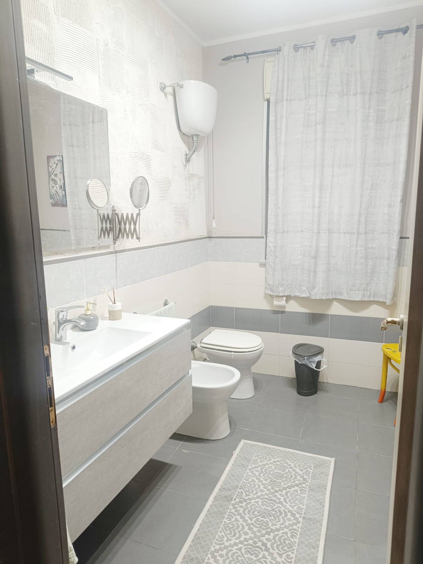 Immagine 5 di Appartamento in vendita  in Via Francesco Lucchesi Palli 41 a Palermo