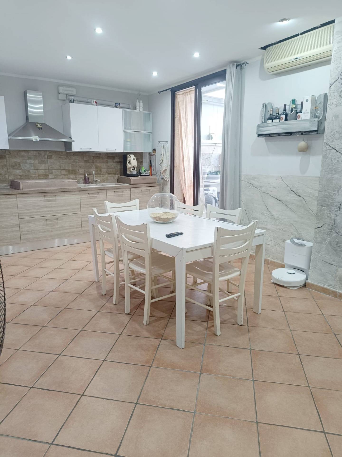 Immagine 11 di Appartamento in vendita  in Via Francesco Lucchesi Palli 41 a Palermo