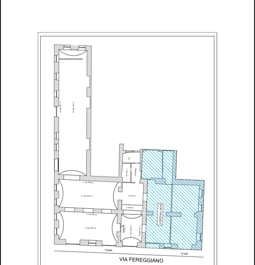 Immagine 10 di Locale commerciale in vendita  in Via Fereggiano 153 a Genova