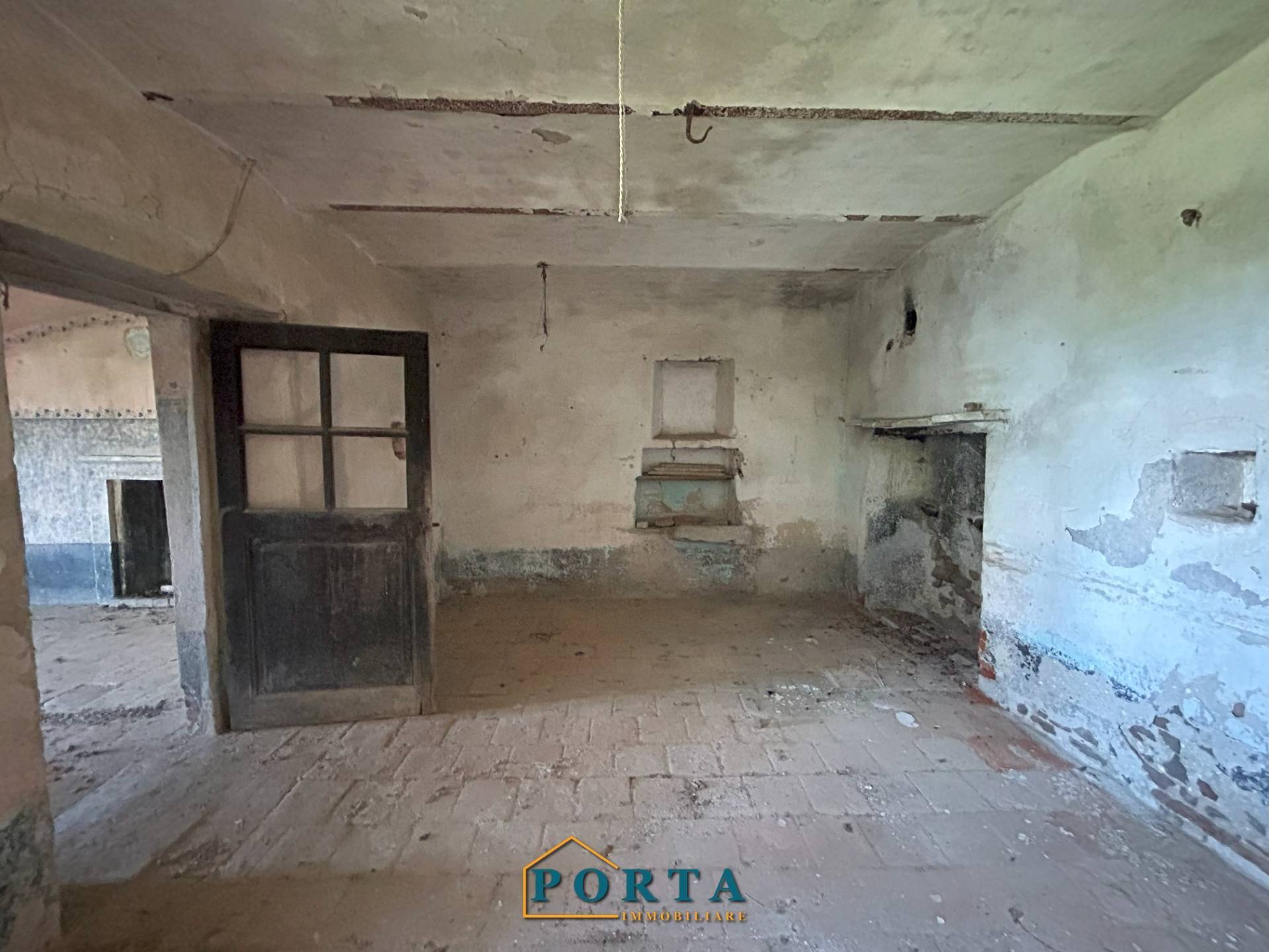 Immagine 20 di Rustico / casale in vendita  in Borgata Ansaldi snc a Barolo