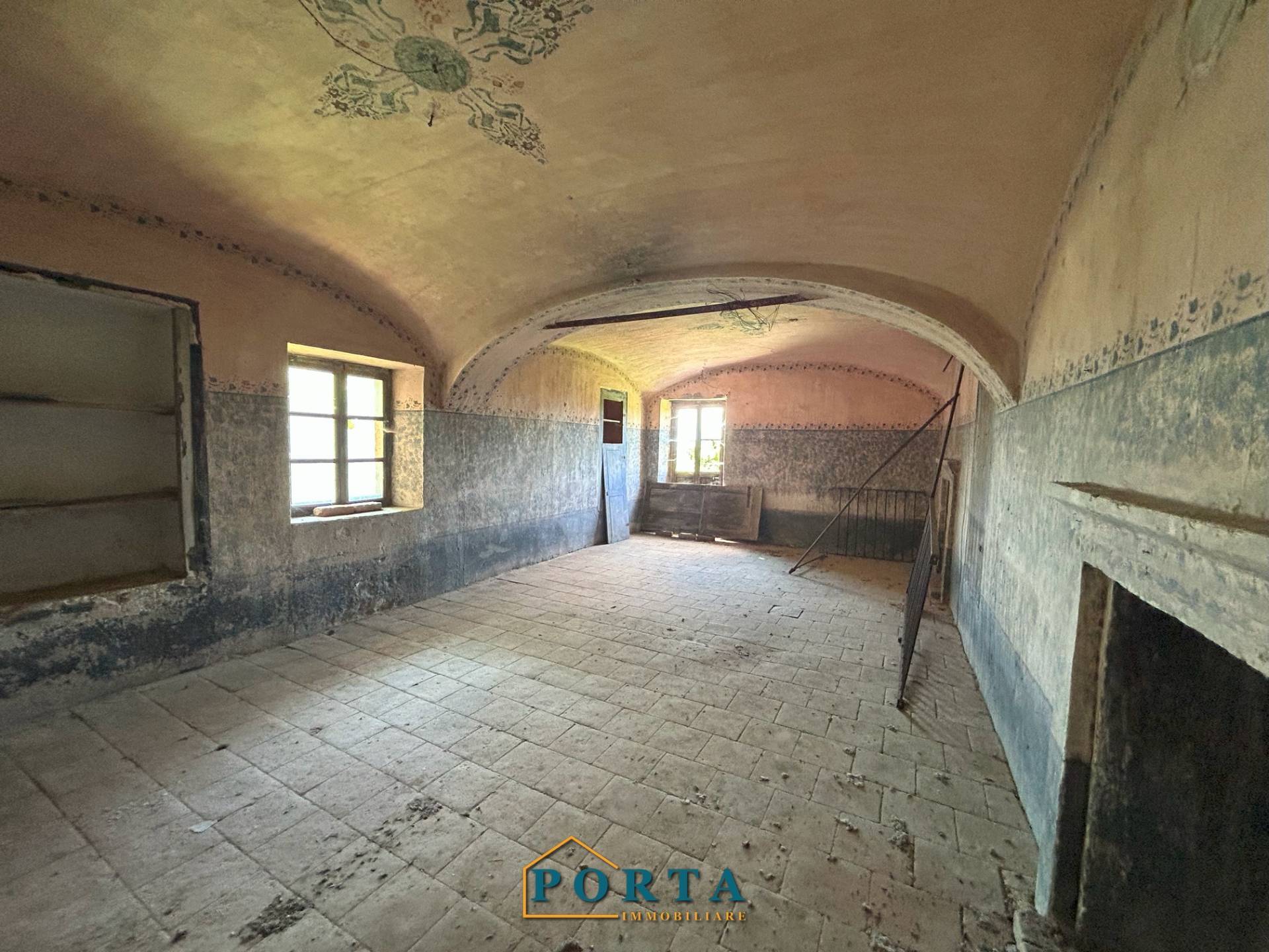 Immagine 7 di Rustico / casale in vendita  in Borgata Ansaldi snc a Barolo