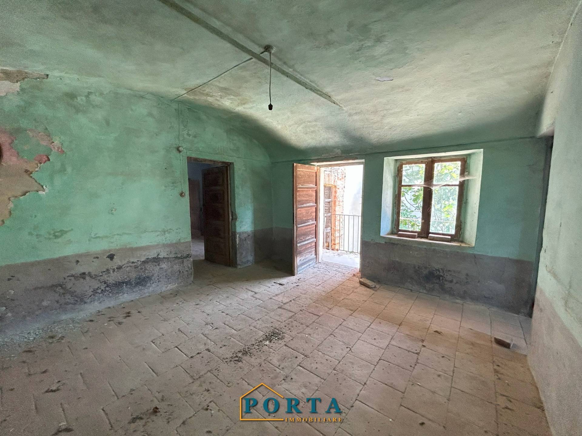 Immagine 14 di Rustico / casale in vendita  in Borgata Ansaldi snc a Barolo