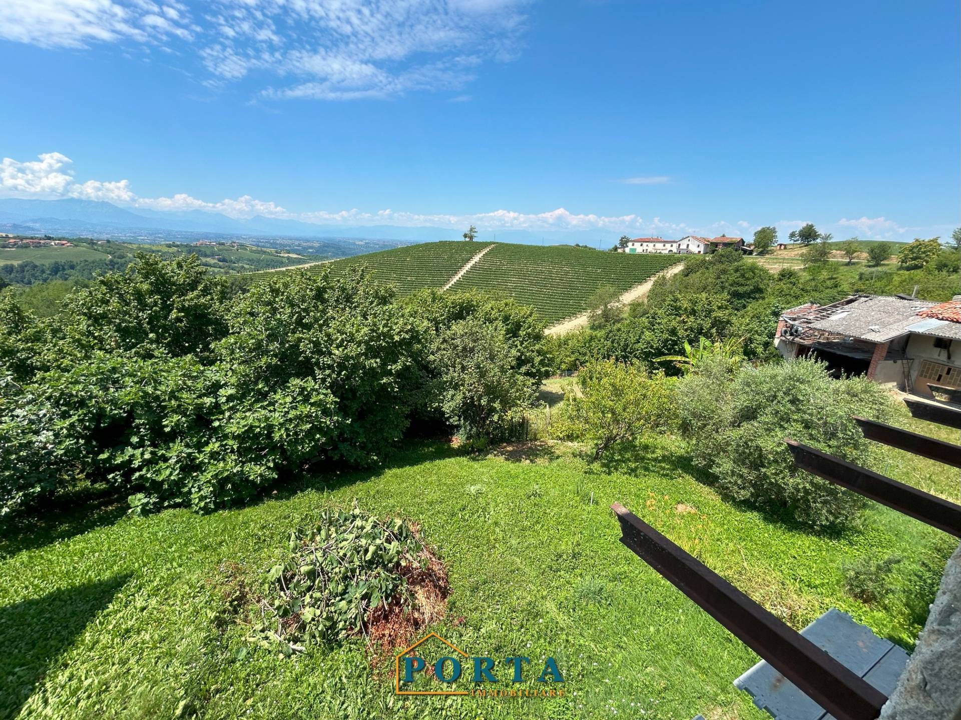 Immagine 28 di Rustico / casale in vendita  in Borgata Ansaldi snc a Barolo