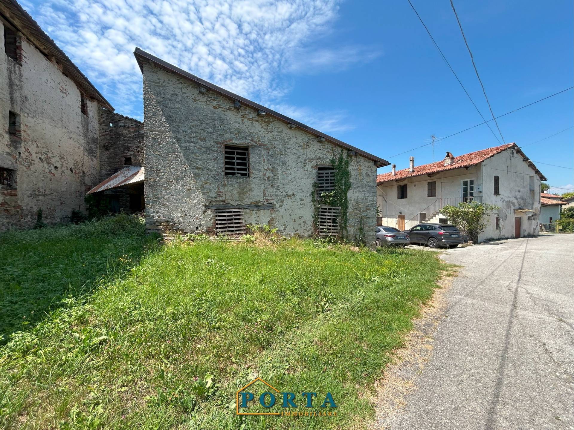 Immagine 27 di Rustico / casale in vendita  in Borgata Ansaldi snc a Barolo