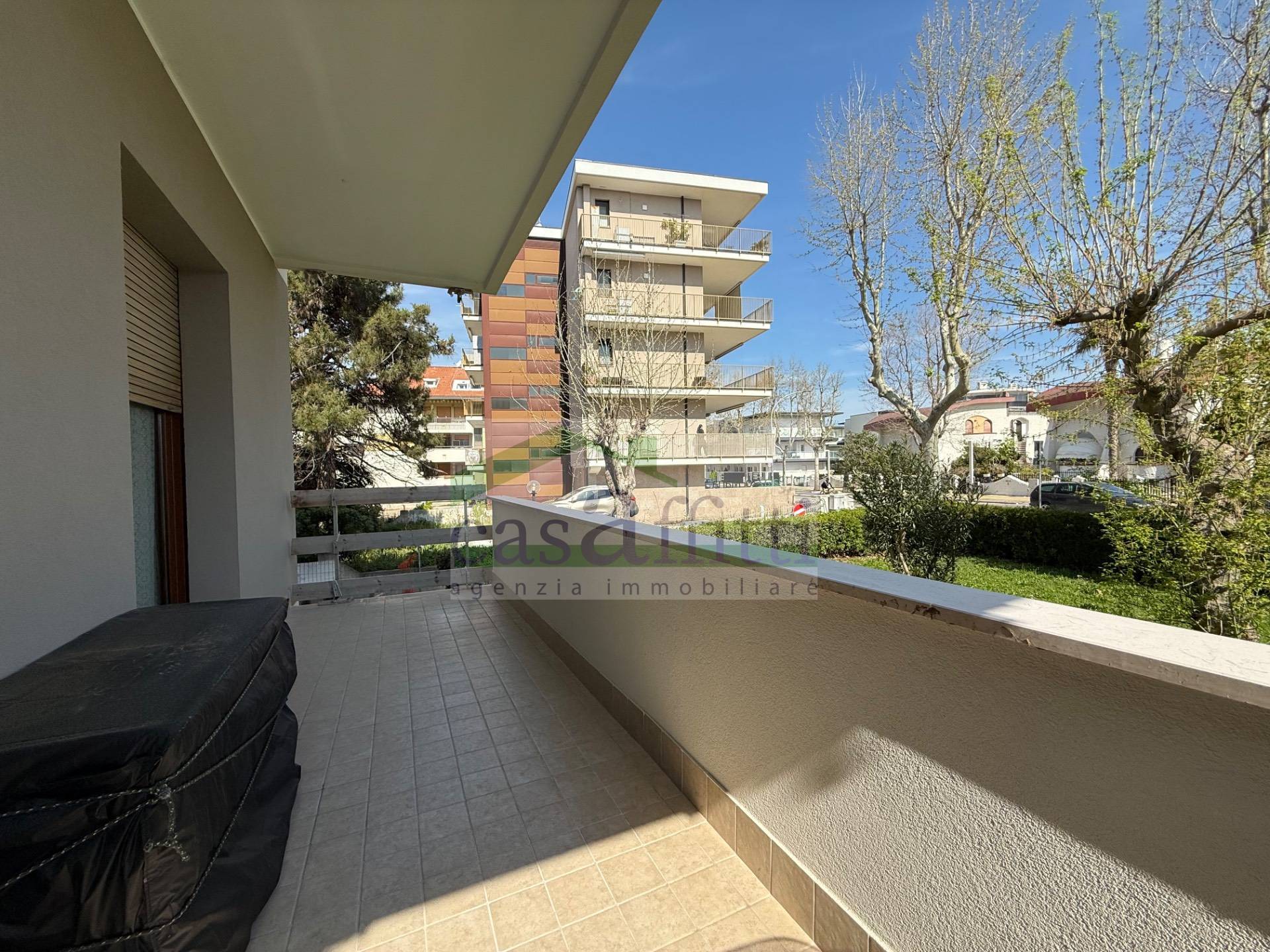 Foto annuncio 24