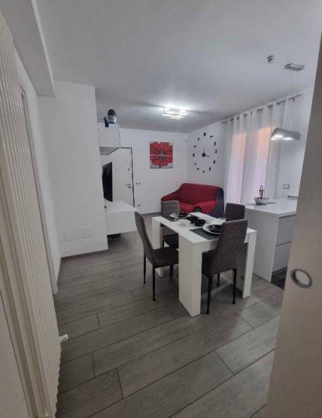 Immagine 1 di Appartamento in affitto  a Grottammare