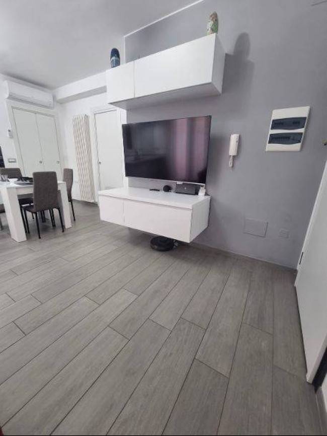 Immagine 2 di Appartamento in affitto  a Grottammare