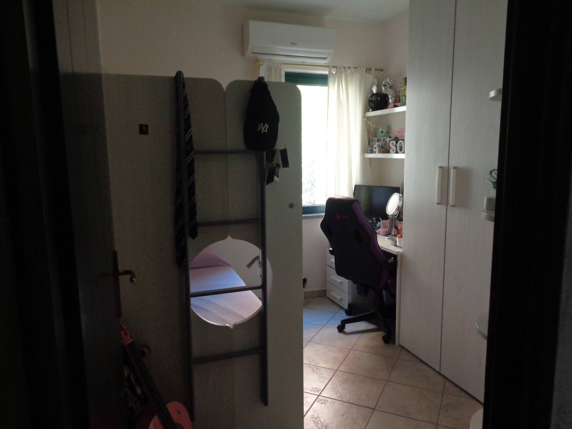 Immagine 11 di Appartamento in vendita  in via Monte Ulmus a Carbonia