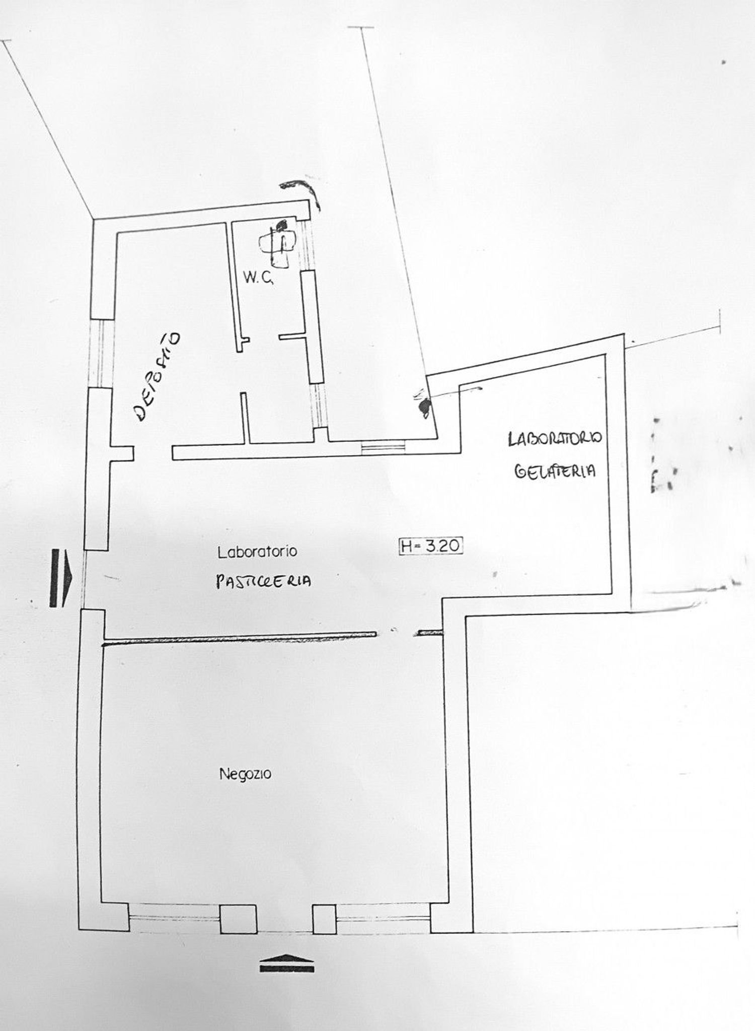 Immagine 33 di Attività commerciale in vendita  in Antonio Gramsci a Desenzano Del Garda