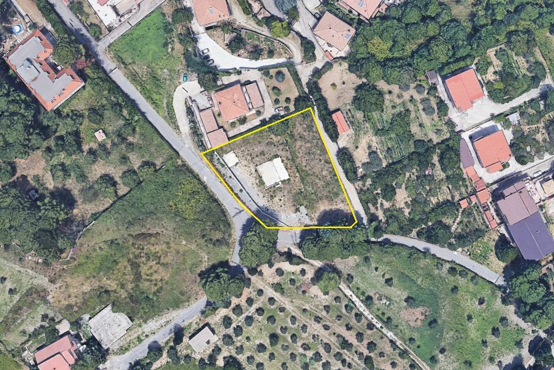 Immagine 7 di Terreno residenziale in vendita  in Via Giovanni Andrea Serrao a Catanzaro